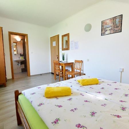 House Bicanic Seliste Dreznicko Bagian luar foto